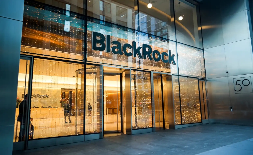 BlackRock's Bitcoin ETF hits $10B volume record as heavy selling signals institutional capitulation